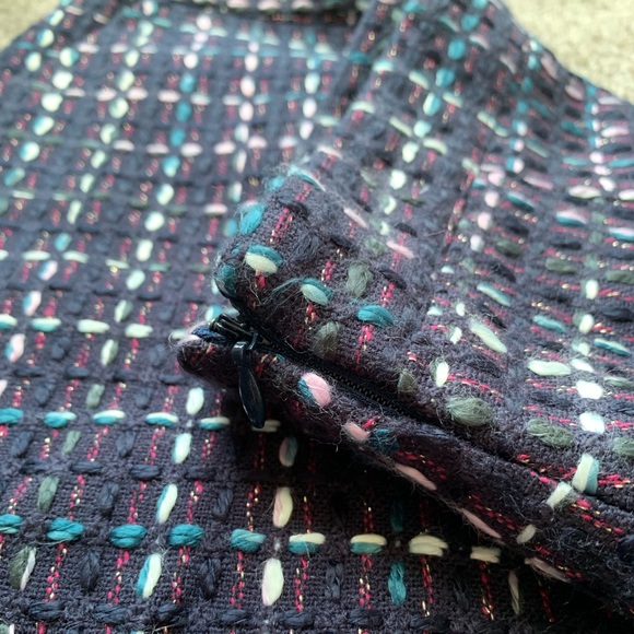 HP ⭐️ NWOT LOFT Tweed Shift Pockets Mini Skirt - Picture 2 of 7